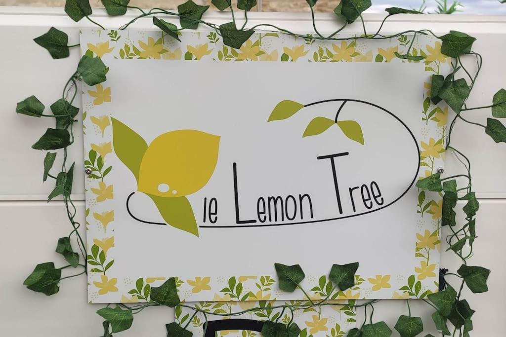 Holiday home Jacuzzi Au Lemon Tree Et Charme Des Pierres Dorees *